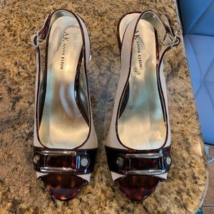 Vintage Anne Klein heels size 8.5, tortoise shell toe New Never Worn